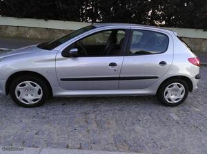 Peugeot P KM Abril/00 - à venda - Ligeiros