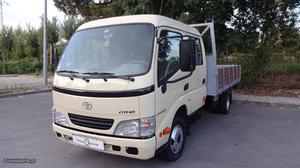 Toyota Dyna cabine dupla Setembro/05 - à venda - Comerciais