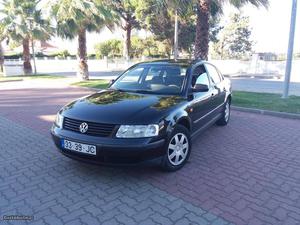 VW Passat 1.9 TDI ConfortLine Outubro/97 - à venda -