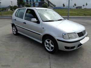 VW Polo 1.0 MPI impecável Dezembro/01 - à venda - Ligeiros