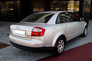 Audi A4 1.9TDI 130CV ESP Dezembro/02 - à venda - Ligeiros