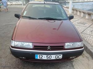 Citroën Xantia 1.6i Dezembro/98 - à venda - Ligeiros