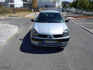 Renault Clio 1.5 dci Junho/02 - à venda - Ligeiros