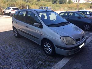 Renault Scénic 1.4 Maio/01 - à venda - Ligeiros