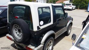 Suzuki Samurai Hard Top 1.9TD Dezembro/00 - à venda -