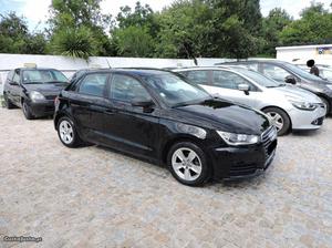 Audi A1 1.4 TDI SportBack Março/15 - à venda - Ligeiros