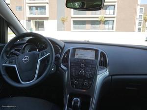 Opel Astra Cosmo 1.7 cdti GPS Junho/11 - à venda - Ligeiros