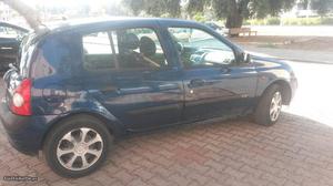 Renault Clio k Outubro/02 - à venda - Ligeiros