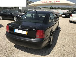  Volkswagen Passat 1.9 TDi Confortline (110cv) (4p)