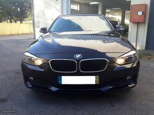 BMW 318 D touring sinistrada Fevereiro/14 - à venda -