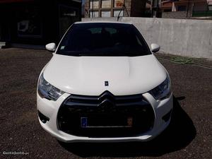 Citroën DS4 1.6 e-HDI SO CHIC Outubro/14 - à venda -