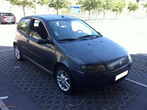 Fiat Punto v Novembro/01 - à venda - Ligeiros