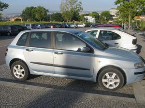 Fiat Stilo 1.2 Fevereiro/02 - à venda - Ligeiros