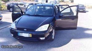 Ford Focus 1.4 Março/04 - à venda - Ligeiros Passageiros,