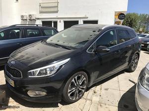 Kia Ceed CRDi TX ISG 128cv Julho/13 - à venda - Ligeiros