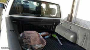 Nissan NPX4 Agosto/10 - à venda - Pick-up/