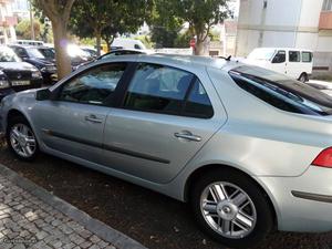 Renault Laguna previlegio Agosto/02 - à venda - Ligeiros