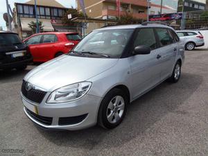 Skoda Fabia Break 1.2TDi Family Novembro/12 - à venda -