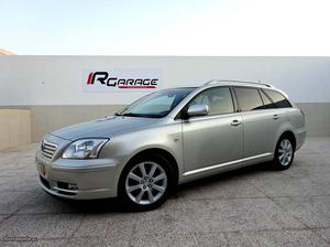 Toyota Avensis SW 2.0 D-4D Junho/06 - à venda - Ligeiros