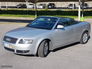 Audi A4 2.5 tdi cabrio Janeiro/03 - à venda - Descapotável