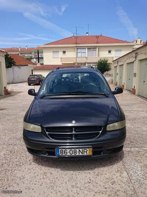 Chrysler Grand Voyager 2.5 Julho/99 - à venda - Ligeiros