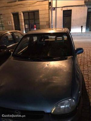 Opel Corsa 1.2i Joy Novembro/94 - à venda - Ligeiros