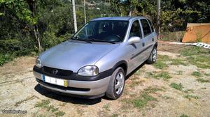 Opel Corsa v Agosto/99 - à venda - Ligeiros