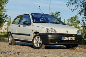 Renault Clio 1 Fevereiro/97 - à venda - Ligeiros