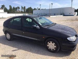 Renault Mégane 1.4 RT Abril/96 - à venda - Ligeiros