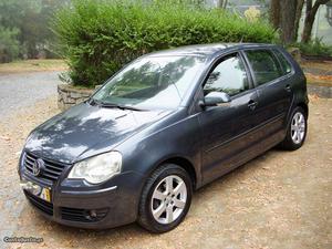 VW Polo ac e mais extras Julho/05 - à venda - Ligeiros