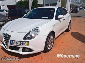 Alfa Romeo Giulietta Distinctive Maio/15 - à venda -