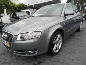 Audi A4 1.9 tdi Outubro/07 - à venda - Ligeiros