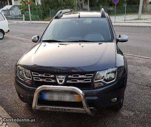 Dacia Duster 1.5 DCI Prestige Março/15 - à venda -