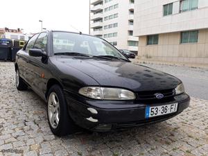 Ford Mondeo 1.8 TD Sedan Junho/95 - à venda - Ligeiros