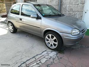 Opel Corsa 1.2 Março/95 - à venda - Ligeiros Passageiros,