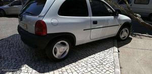 Opel Corsa 1.5 d Setembro/96 - à venda - Ligeiros