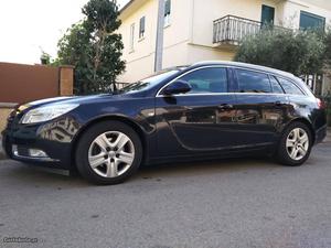 Opel Insignia cv eco Abril/11 - à venda - Ligeiros