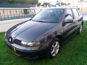 Seat Leon 1.4 I Março/00 - à venda - Ligeiros Passageiros,