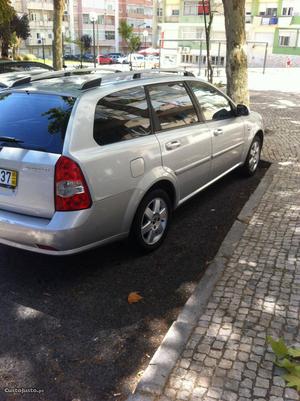 Chevrolet Nubira Sw1.6 em pele Maio/05 - à venda - Ligeiros