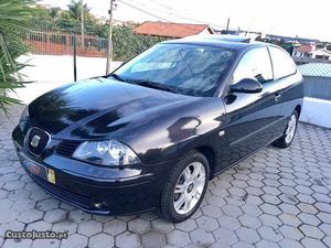 Seat Ibiza 1.4 TDI Sport 75cv Dezembro/03 - à venda -