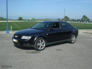 Audi A4 1.9 TDI 130 CV Maio/01 - à venda - Ligeiros