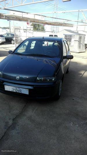 Fiat Punto 1.2 sxe barato Maio/01 - à venda - Ligeiros