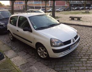 Renault Clio 1.5 DCI Dezembro/04 - à venda - Comerciais /