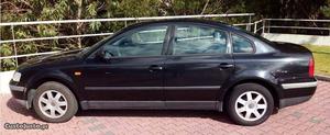 VW Passat 1.9 Tdi Confortline Abril/98 - à venda - Ligeiros