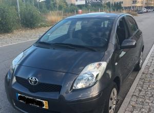 Toyota Yaris 1.0 VVT-I AC