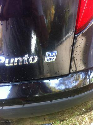 Fiat Punto  v 75 cv Fevereiro/00 - à venda -