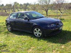 Audi A3 8L sport Março/00 - à venda - Ligeiros