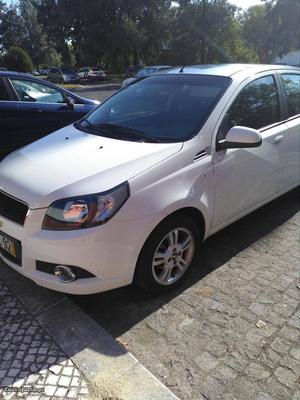 Chevrolet Aveo 1.2 LS Bi-Fuel Junho/11 - à venda - Ligeiros