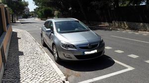 Opel Astra Astra Sports Tourer Janeiro/12 - à venda -