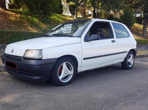 Renault Clio 1.9DIREÇAO ASSISTIDA Fevereiro/95 - à venda -